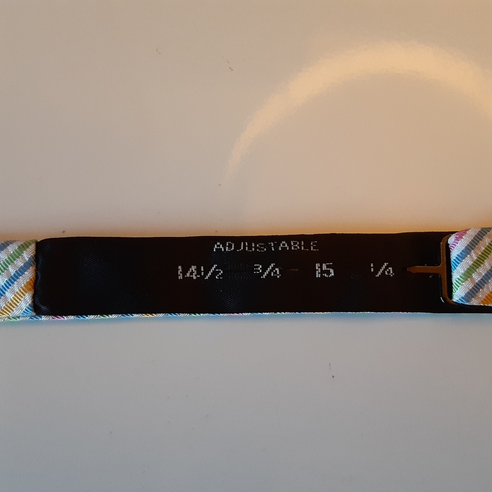Bow Tie - Picture 2 of 4